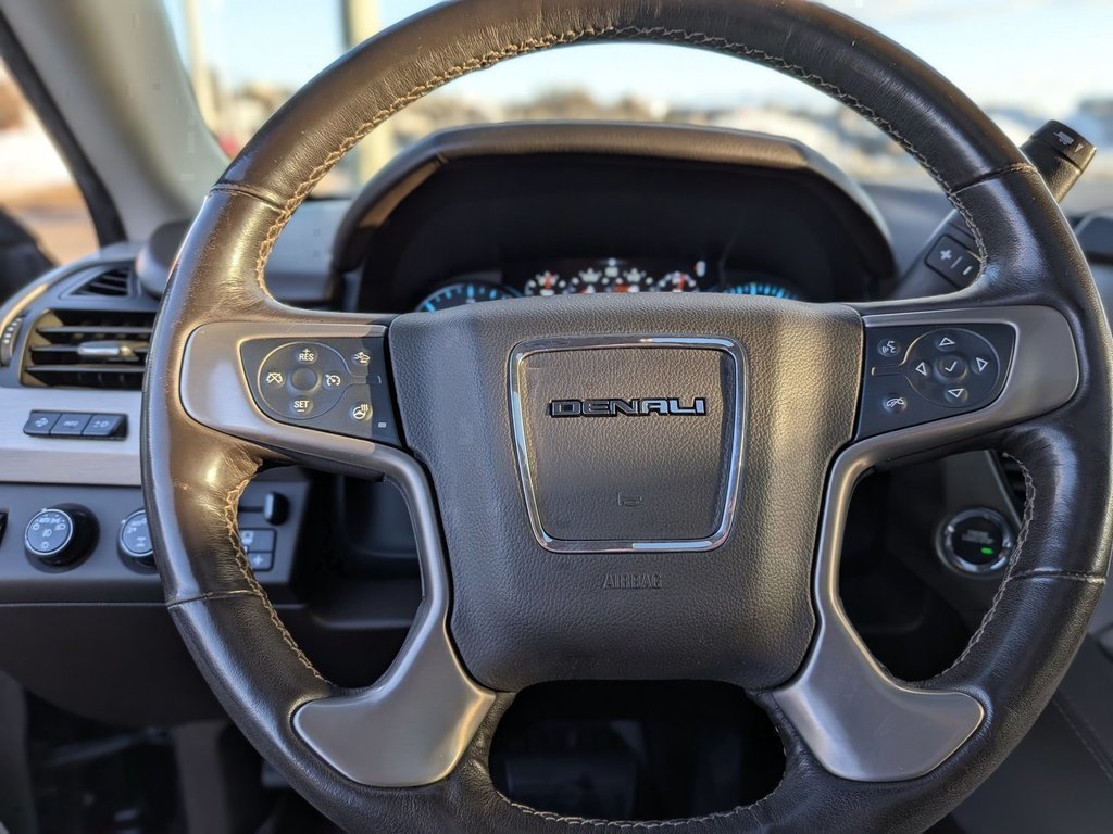 2019 GMC Yukon Denali in Saint John, New Brunswick - 8 - w1024h768px