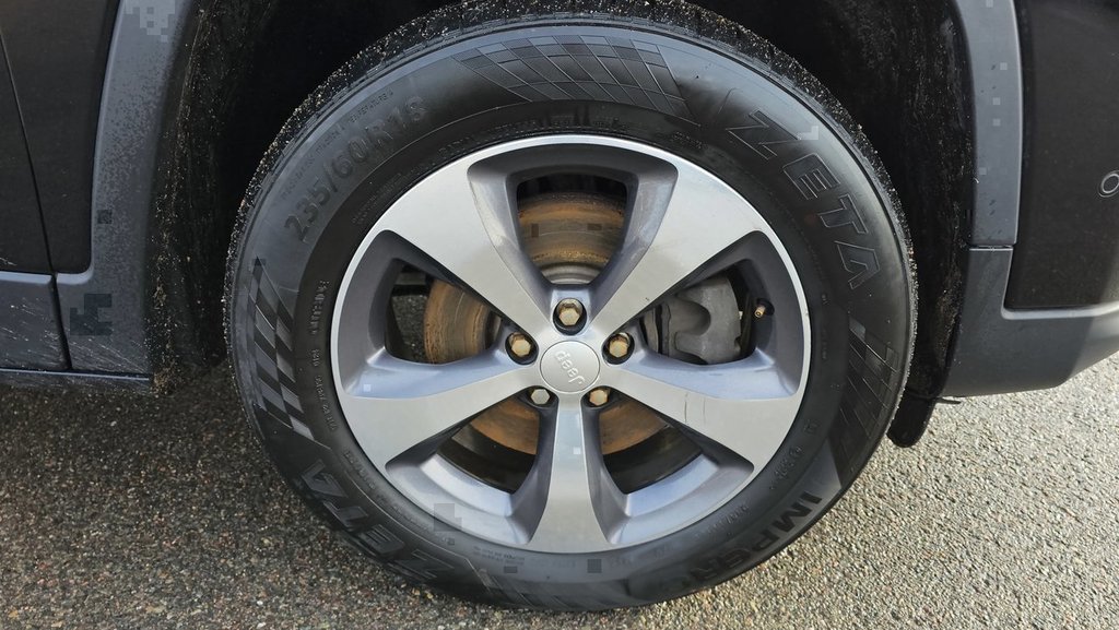 2019 Jeep Cherokee in Saint John, New Brunswick - 8 - w1024h768px