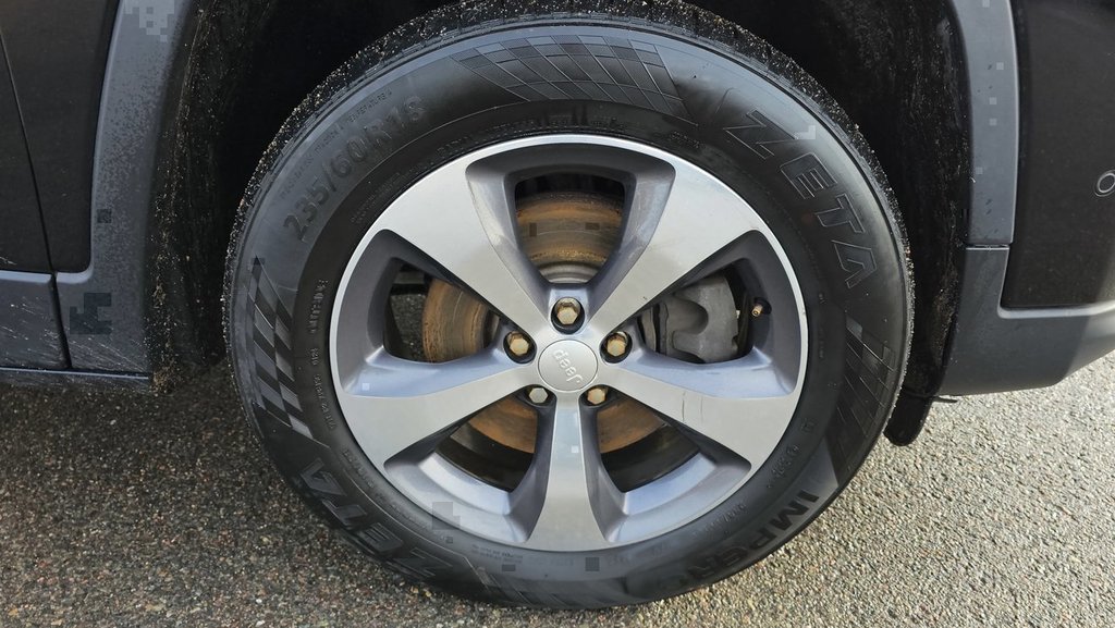 2019 Jeep Cherokee Limited in Saint John, New Brunswick - 8 - w1024h768px