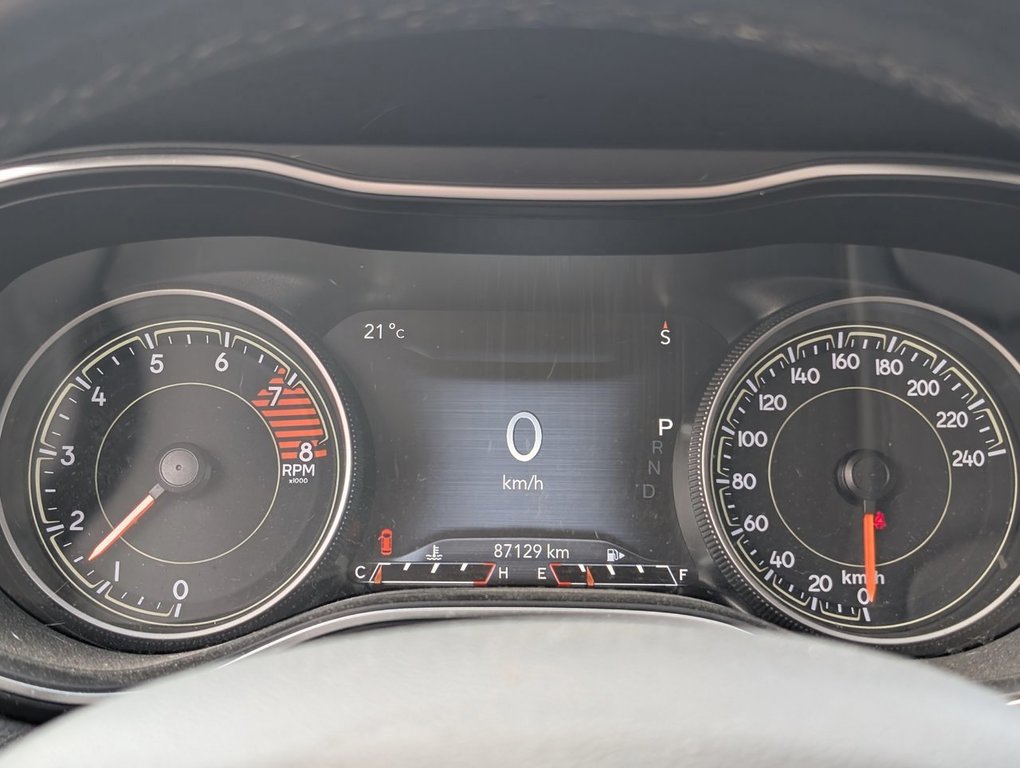 2020 Jeep Cherokee in Saint John, New Brunswick - 9 - w1024h768px