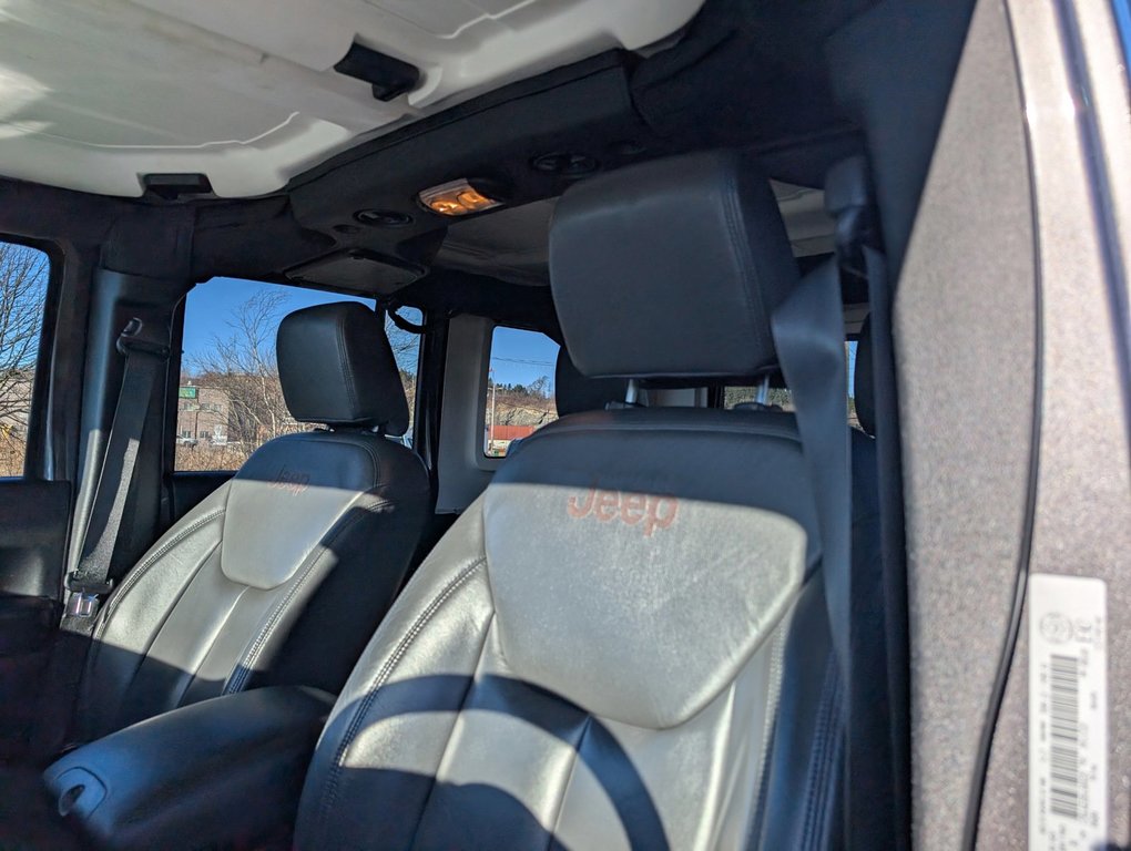 2017 Jeep Wrangler Unlimited in Saint John, New Brunswick - 11 - w1024h768px