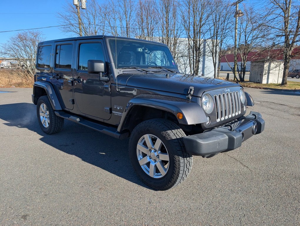 2017 Jeep Wrangler Unlimited in Saint John, New Brunswick - 3 - w1024h768px