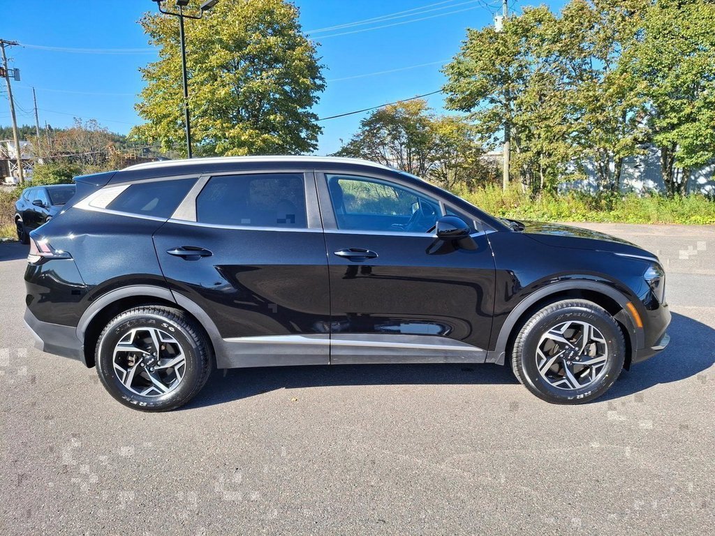 2023 Kia Sportage LX in Saint John, New Brunswick - 6 - w1024h768px