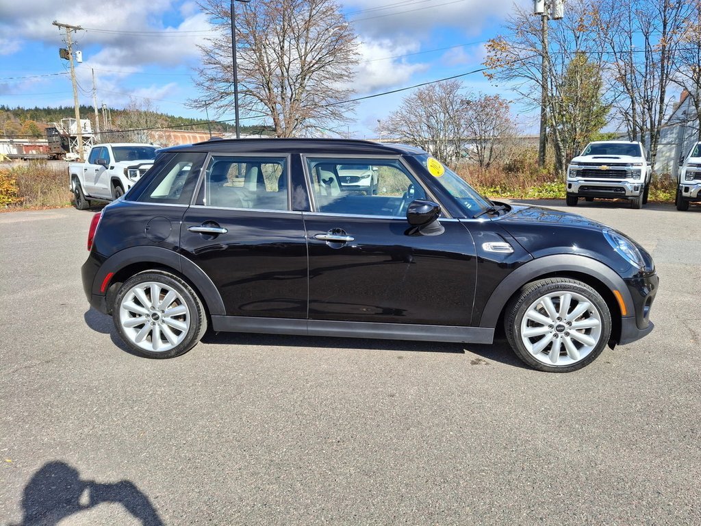 2021 MINI 5 Door Cooper in Saint John, New Brunswick - 4 - w1024h768px