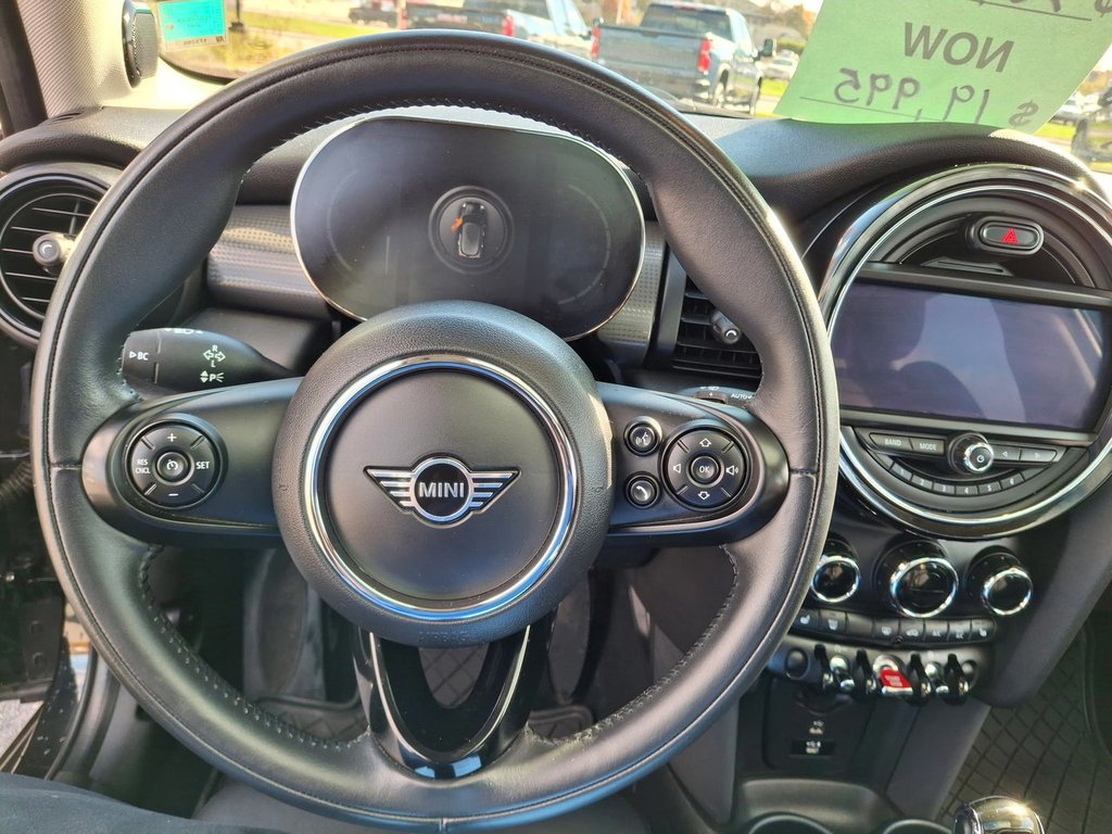 2021 MINI 5 Door in Saint John, New Brunswick - 13 - w1024h768px