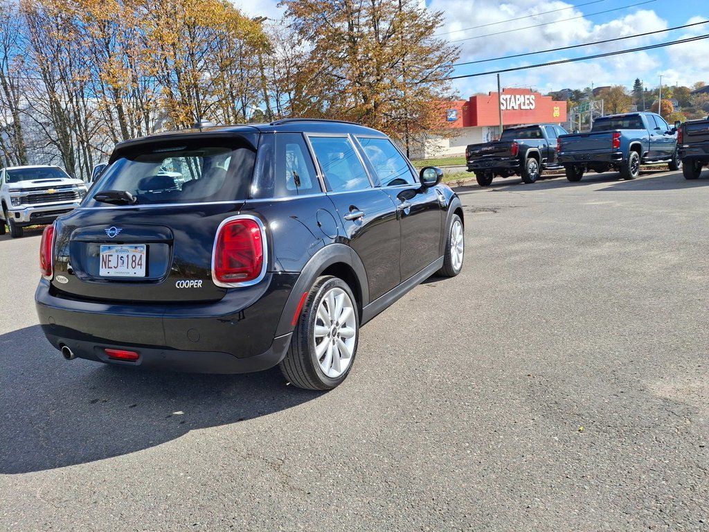 2021 MINI 5 Door Cooper in Saint John, New Brunswick - 5 - w1024h768px