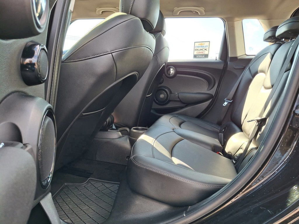 2021 MINI 5 Door Cooper in Saint John, New Brunswick - 11 - w1024h768px