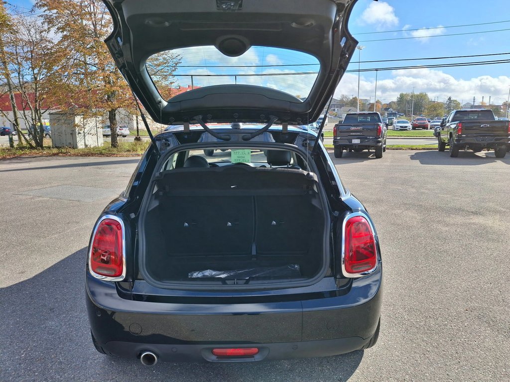2021 MINI 5 Door in Saint John, New Brunswick - 21 - w1024h768px