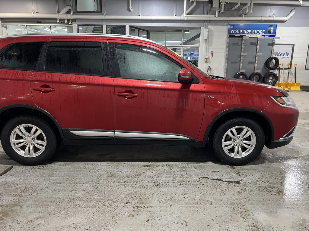 2018 Mitsubishi Outlander SE in Saint John, New Brunswick - 4 - w1024h768px