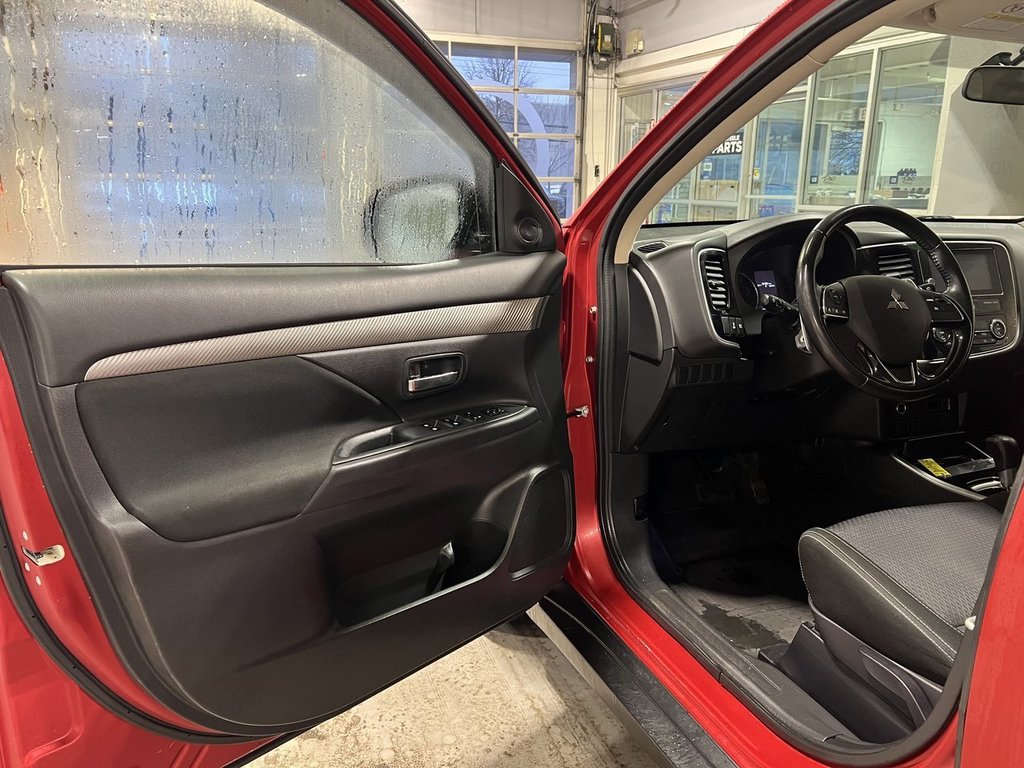 2018 Mitsubishi Outlander SE in Saint John, New Brunswick - 10 - w1024h768px