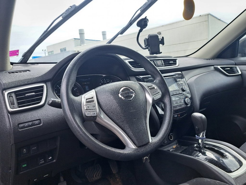2015 Nissan Rogue in Saint John, New Brunswick - 12 - w1024h768px