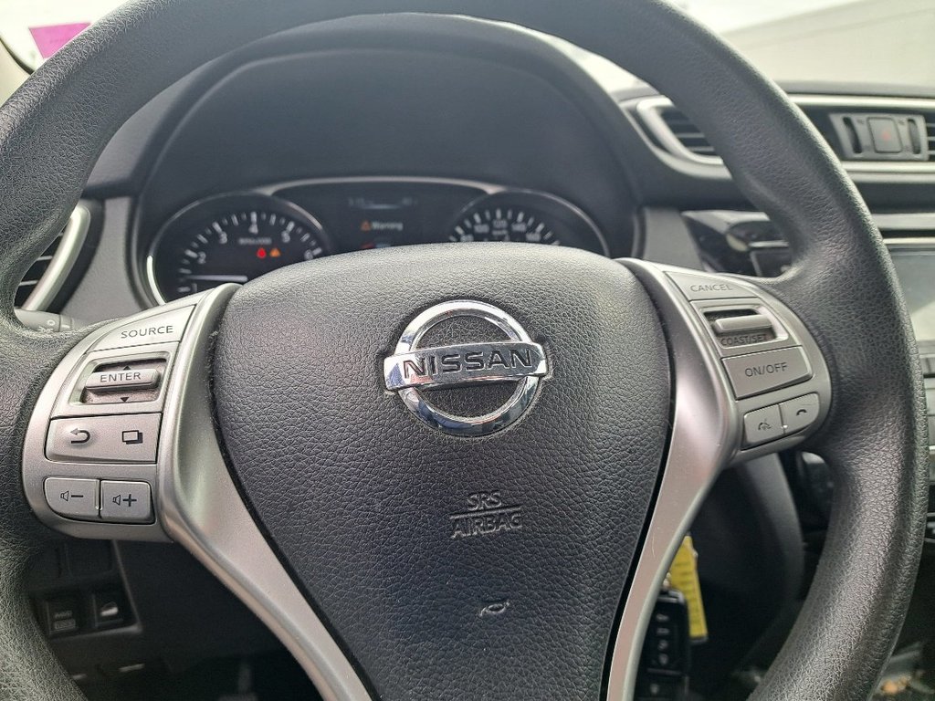 2015 Nissan Rogue in Saint John, New Brunswick - 13 - w1024h768px