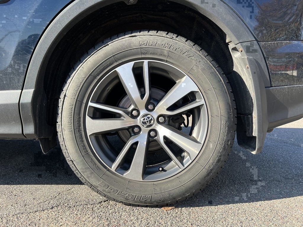 2017 Toyota RAV4 in Saint John, New Brunswick - 17 - w1024h768px