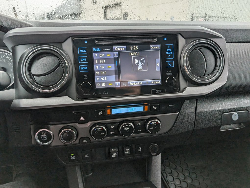 2019  Tacoma SR5 in Saint John, New Brunswick - 16 - w1024h768px