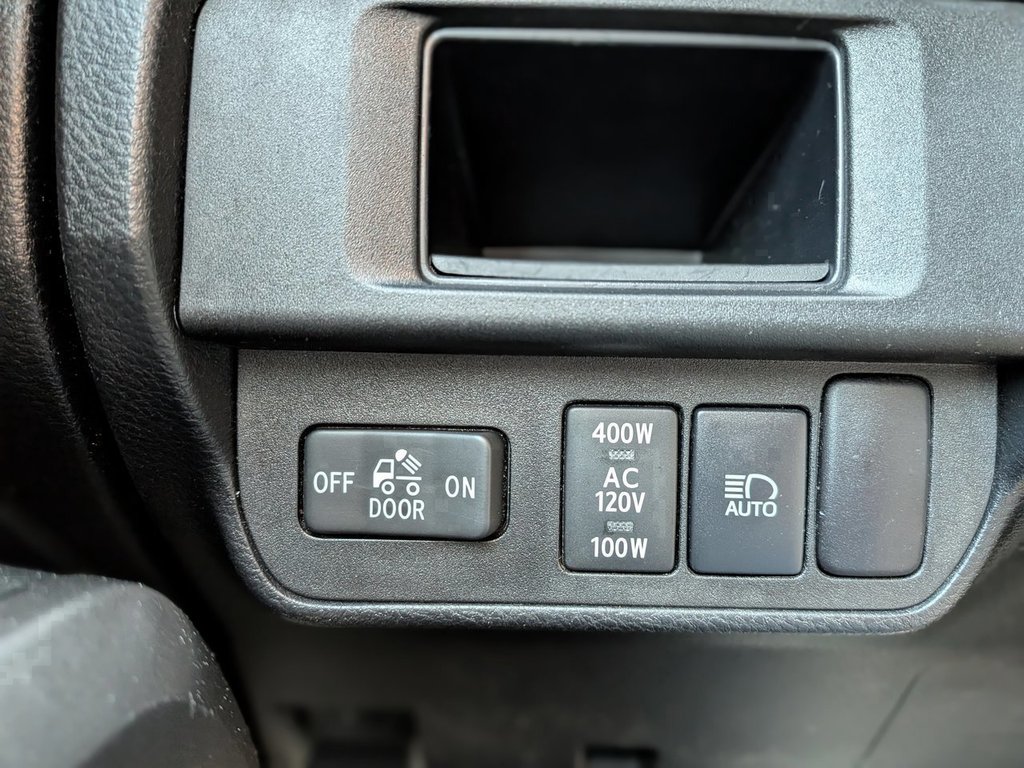 2019 Toyota Tacoma SR5 in Saint John, New Brunswick - 13 - w1024h768px