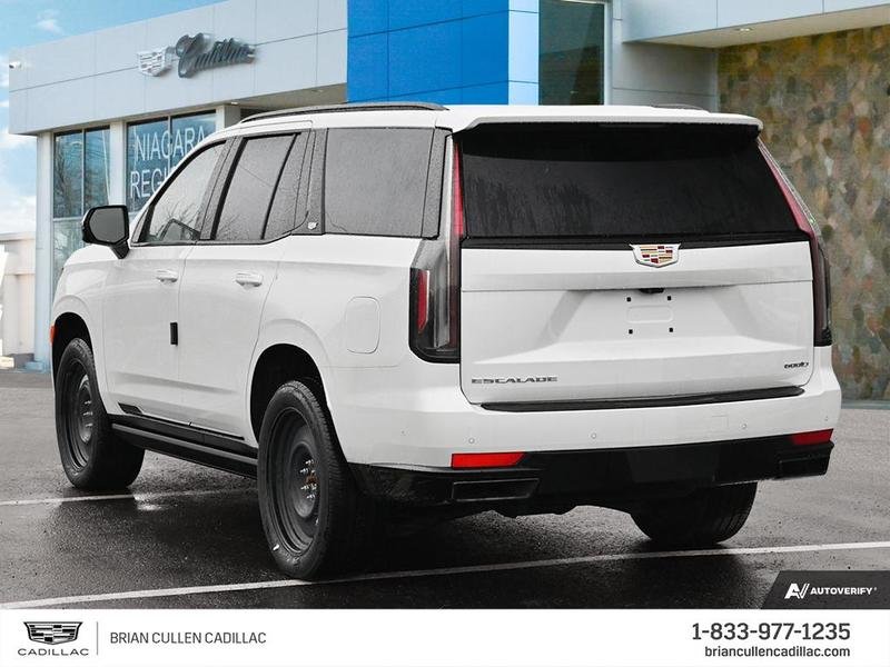 2023 Cadillac Escalade in St. Catharines, Ontario - 4 - w1024h768px