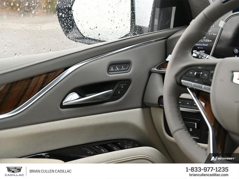 2023 Cadillac Escalade in St. Catharines, Ontario - 20 - w1024h768px