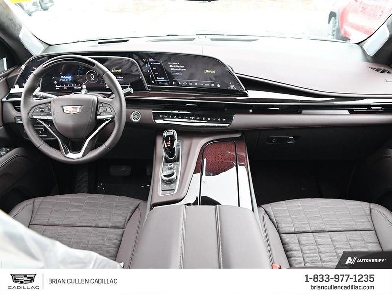 2024 Cadillac Escalade in St. Catharines, Ontario - 28 - w1024h768px
