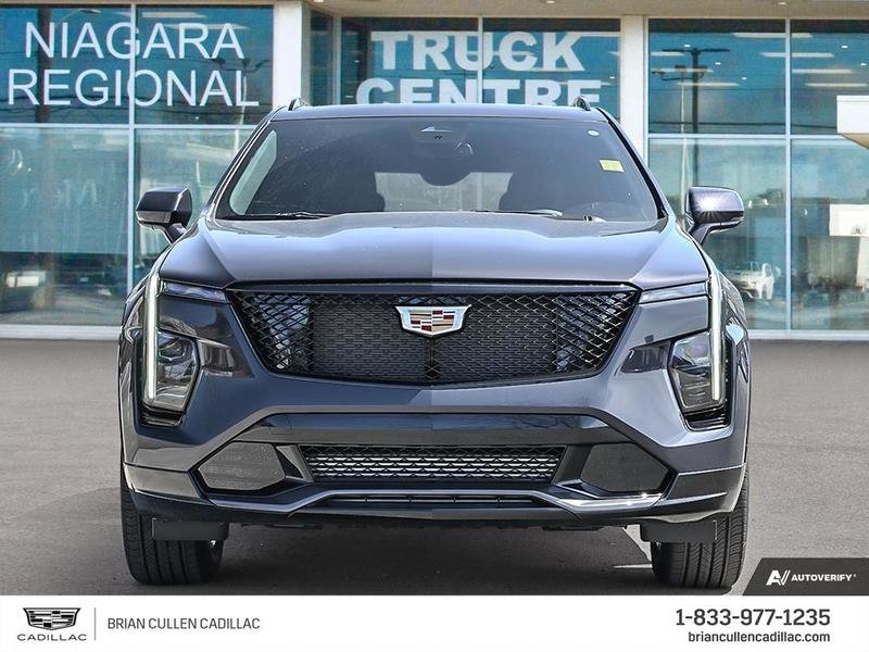 2024 Cadillac XT4 in St. Catharines, Ontario - 8 - w1024h768px