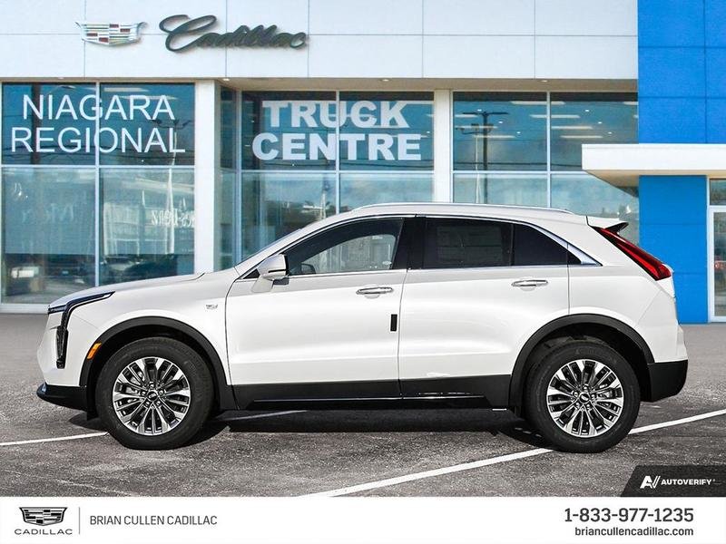 2024 Cadillac XT4 in St. Catharines, Ontario - 3 - w1024h768px