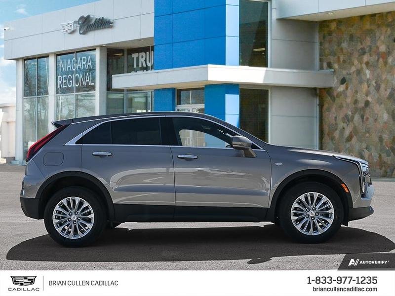 2024 Cadillac XT4 in St. Catharines, Ontario - 7 - w1024h768px