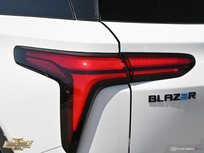 2024 Chevrolet Blazer EV in St. Catharines, Ontario - 12 - w1024h768px