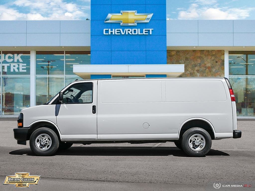 2022 Chevrolet Express Cargo Van in St. Catharines, Ontario - 3 - w1024h768px