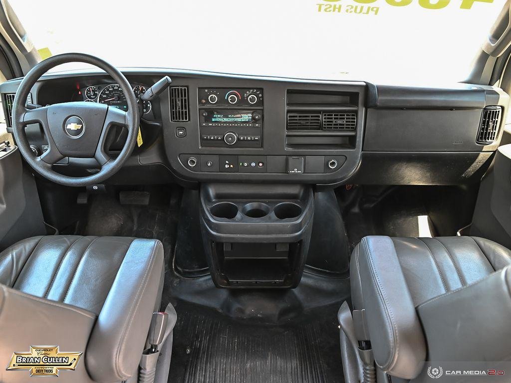 2022 Chevrolet Express Cargo Van in St. Catharines, Ontario - 25 - w1024h768px