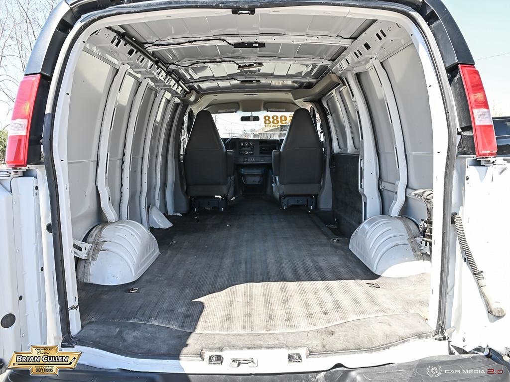 2023 Chevrolet Express Cargo Van in St. Catharines, Ontario - 11 - w1024h768px