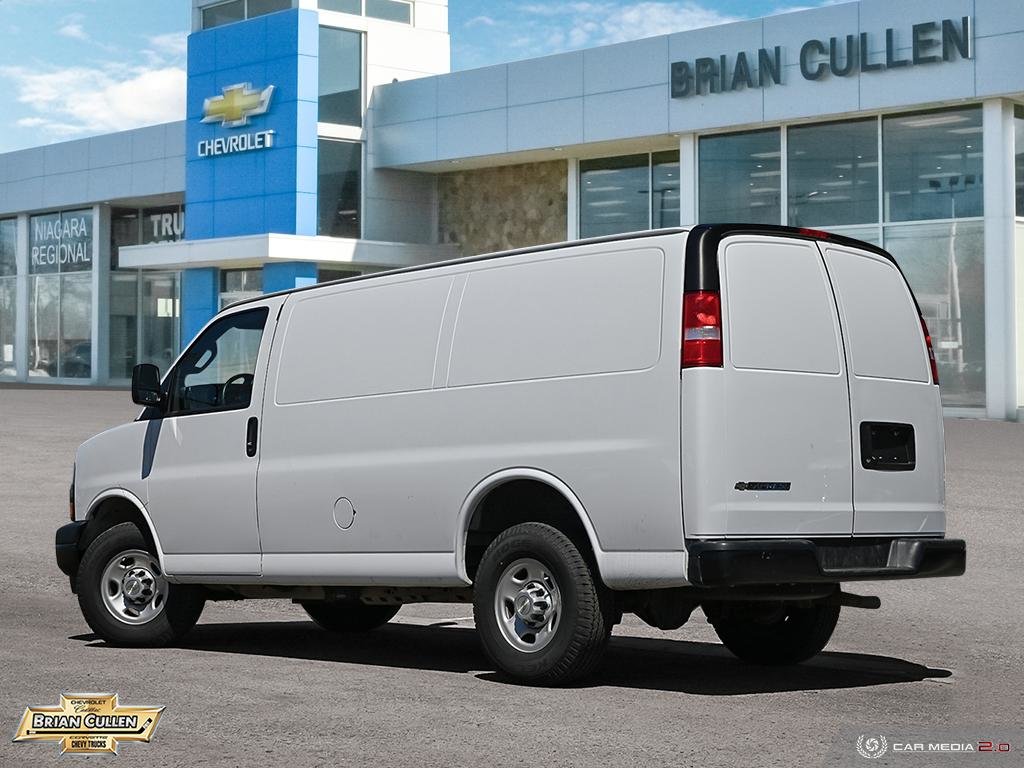2023 Chevrolet Express Cargo Van in St. Catharines, Ontario - 4 - w1024h768px