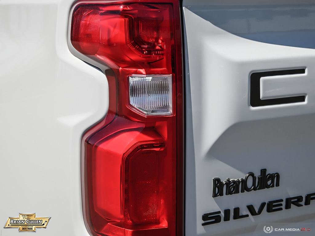 2022 Chevrolet Silverado 1500 LTD in St. Catharines, Ontario - 12 - w1024h768px