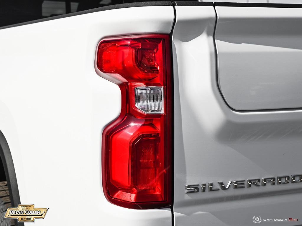 2024 Chevrolet Silverado 3500 HD in St. Catharines, Ontario - 12 - w1024h768px