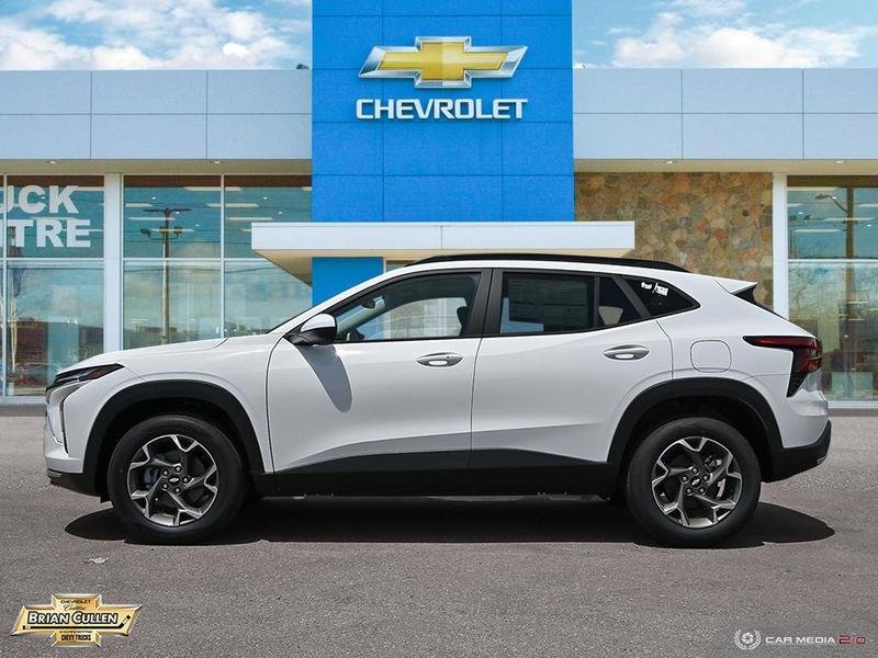 2025 Chevrolet Trax in St. Catharines, Ontario - 3 - w1024h768px