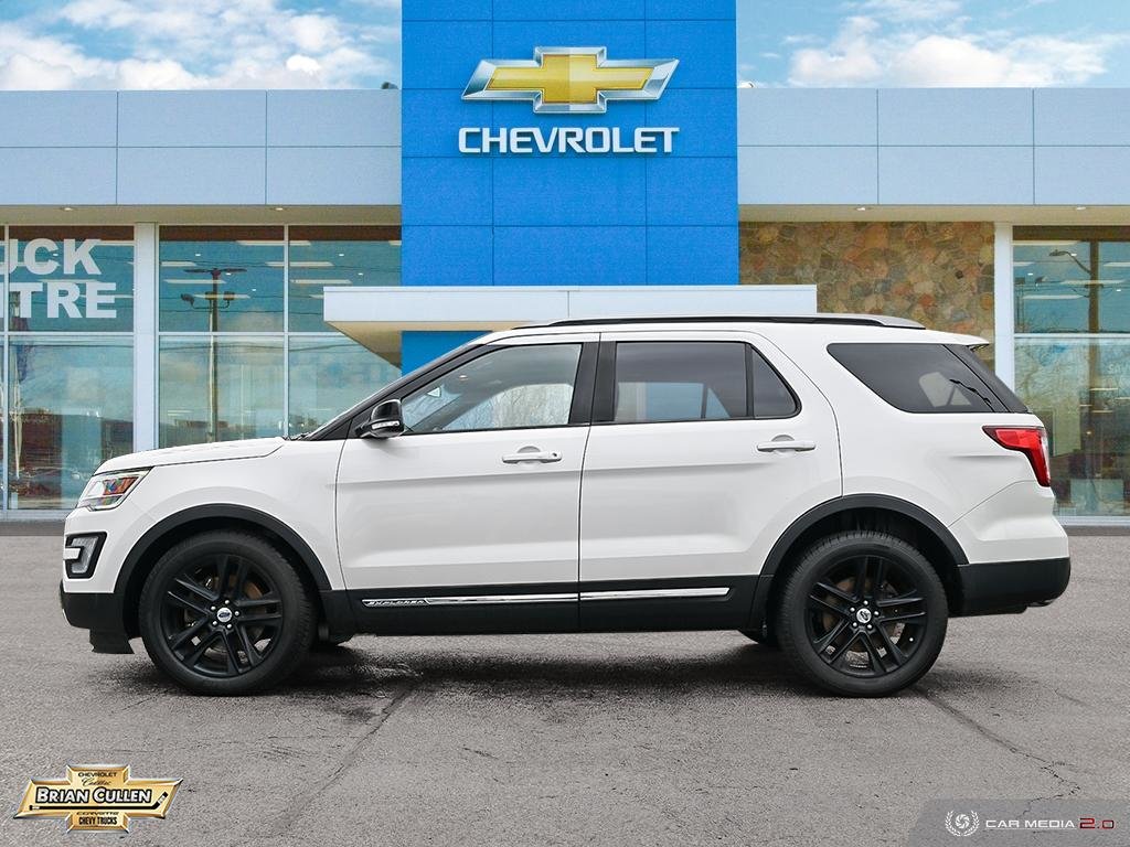 2017 Ford Explorer in St. Catharines, Ontario - 3 - w1024h768px