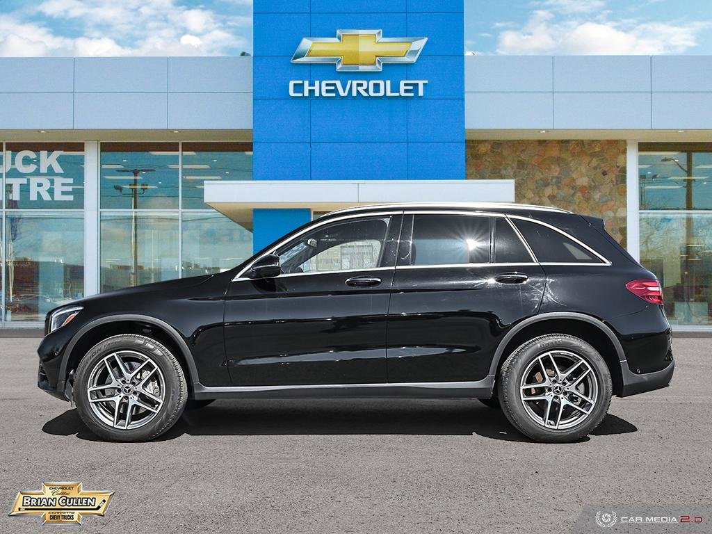 2018 Mercedes-Benz GLC in St. Catharines, Ontario - 3 - w1024h768px