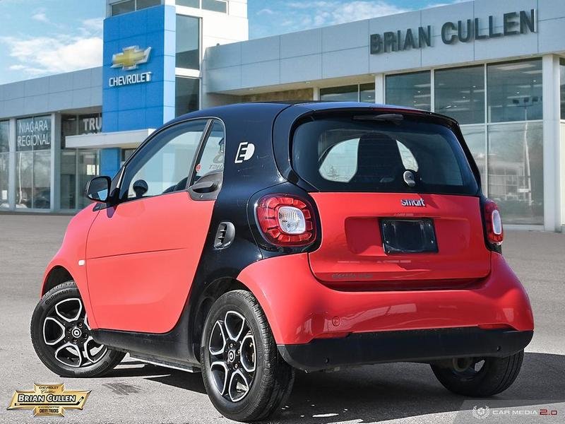 2017 smart Fortwo electric drive in St. Catharines, Ontario - 4 - w1024h768px