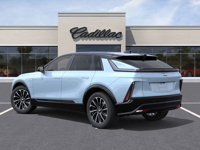 2026 Cadillac LYRIQ in Brossard, Quebec - 3 - w1024h768px