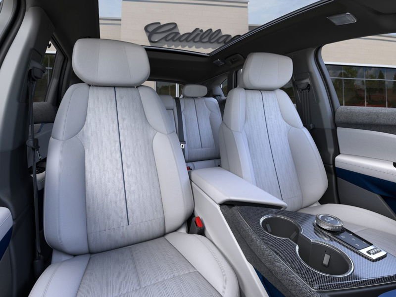 Cadillac OPTIQ ELECTRIC PREMIUM SPORT AWD (1SH)  2026 à Brossard, Québec - 6 - w1024h768px