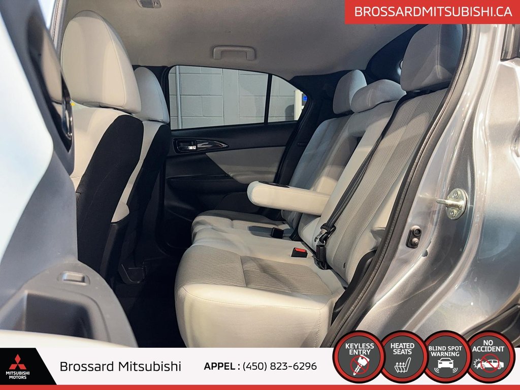 2023  ECLIPSE CROSS SE S-AWC / VOLANT CHAUFFANT / MAGS / CARPLAY in Brossard, Quebec - 8 - w1024h768px