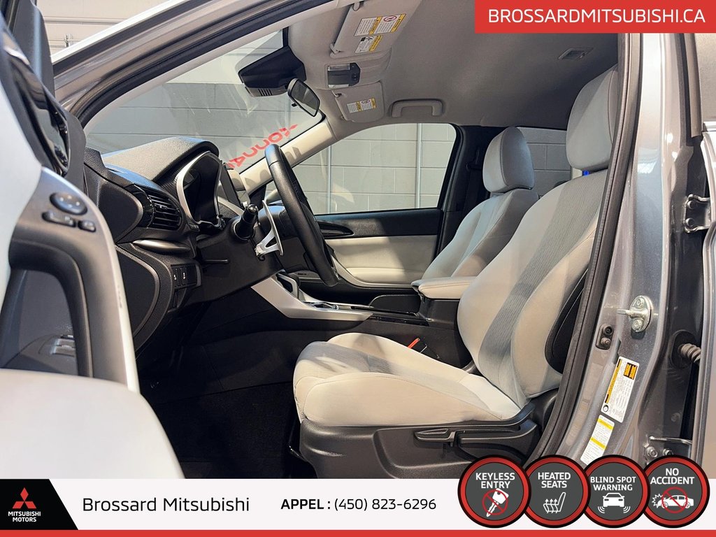 2023  ECLIPSE CROSS SE S-AWC / VOLANT CHAUFFANT / MAGS / CARPLAY in Brossard, Quebec - 11 - w1024h768px