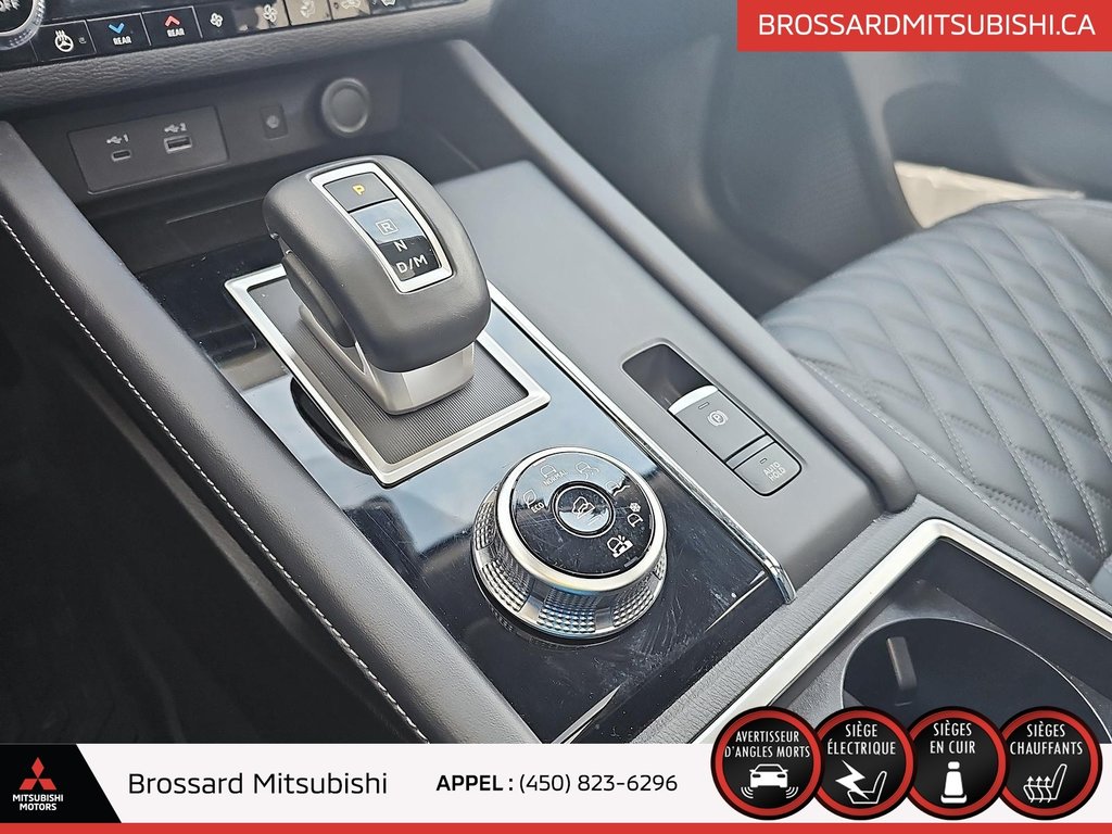 2024  Outlander SEL S-AWC / TOIT PANO / CAMÉRA 360 / CARPLAY in Brossard, Quebec - 19 - w1024h768px