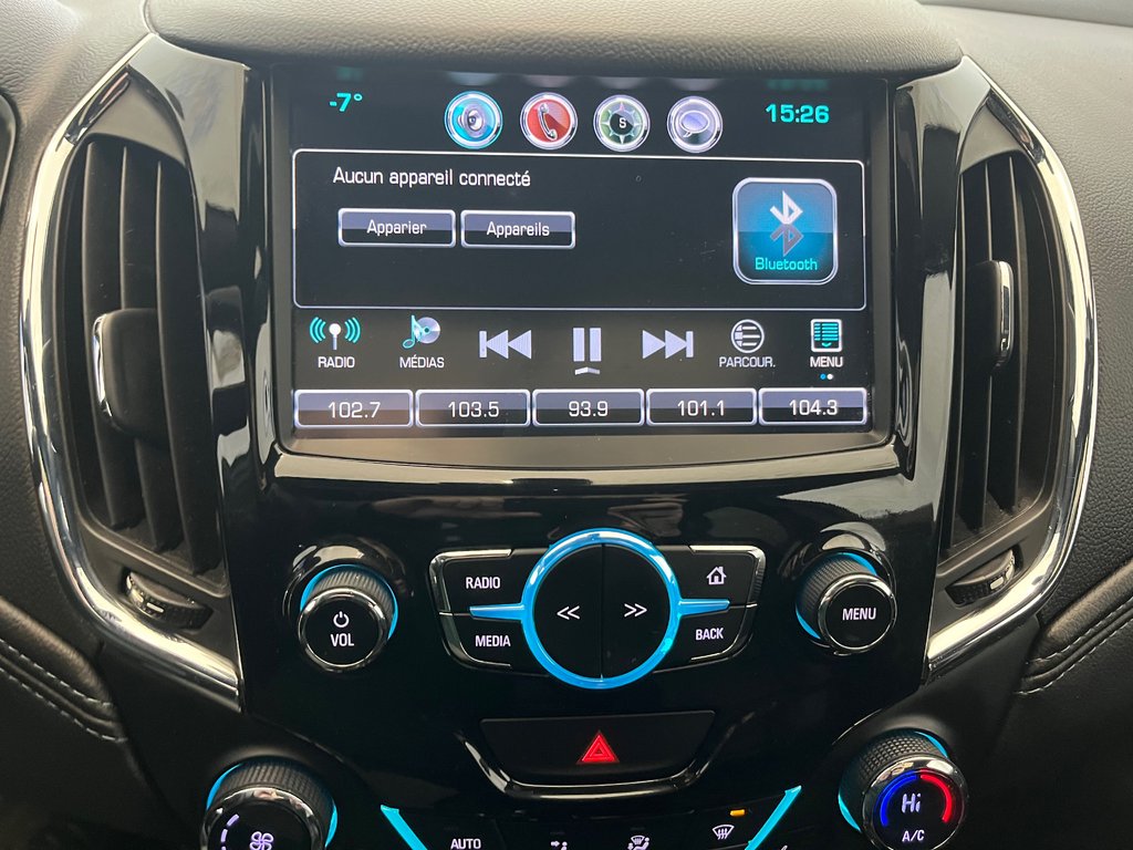 2018 Chevrolet Cruze Premier in Amos, Quebec - 15 - w1024h768px