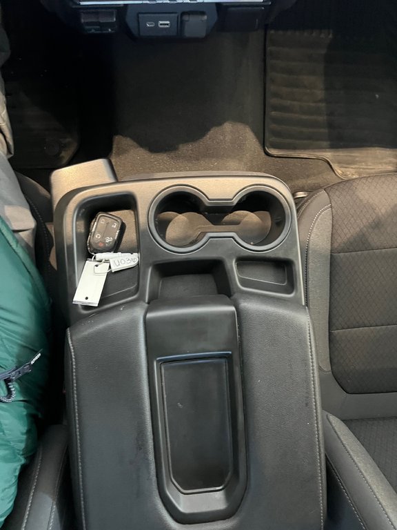 Chevrolet Silverado 2500HD LT 2021 à Amos, Québec - 19 - w1024h768px