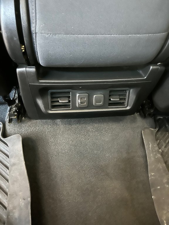 Chevrolet Silverado 2500HD LT 2021 à Amos, Québec - 10 - w1024h768px