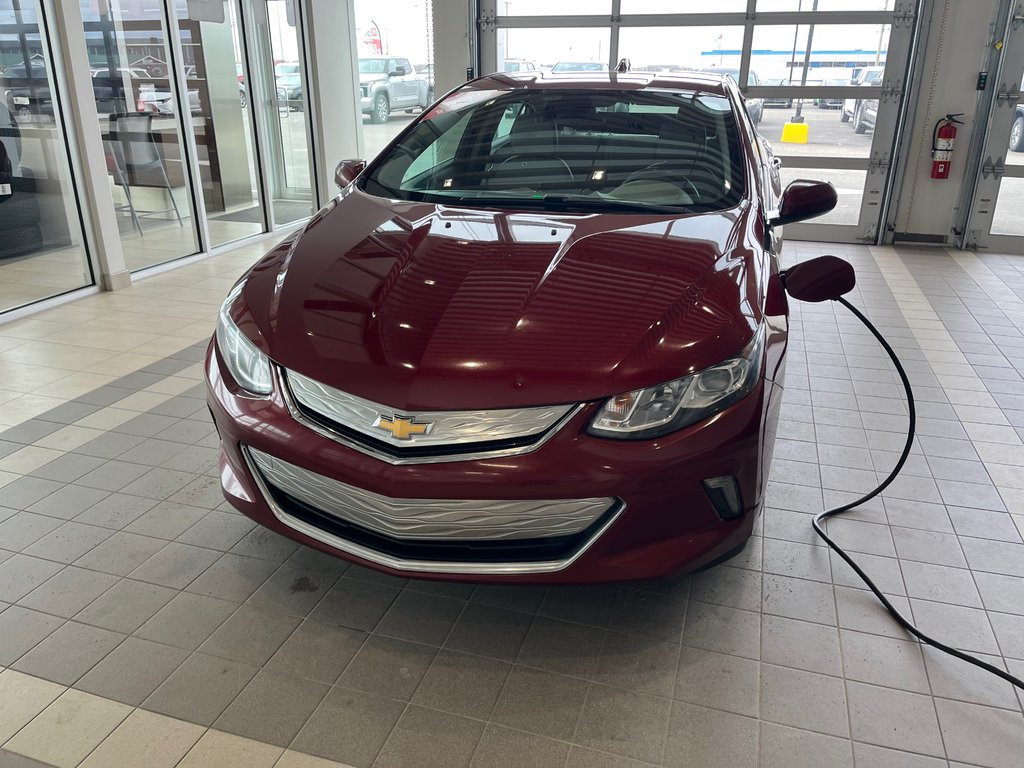 2017 Chevrolet Volt LT in Amos, Quebec - 7 - w1024h768px