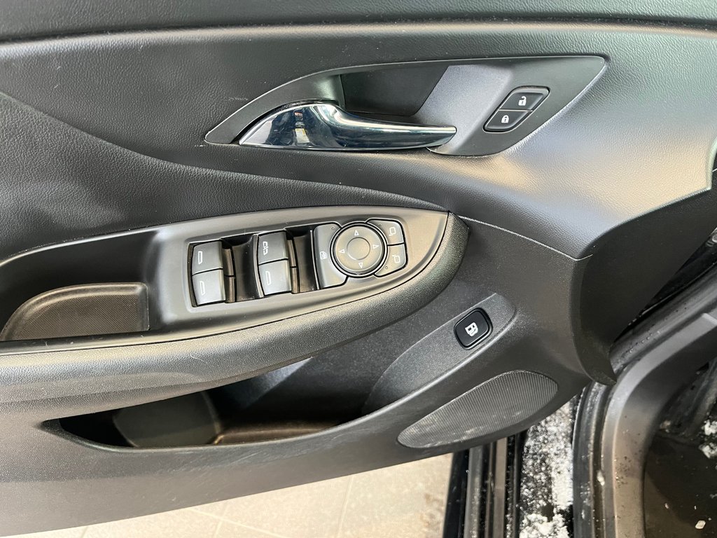 Chevrolet Volt LT 2018 à Amos, Québec - 10 - w1024h768px