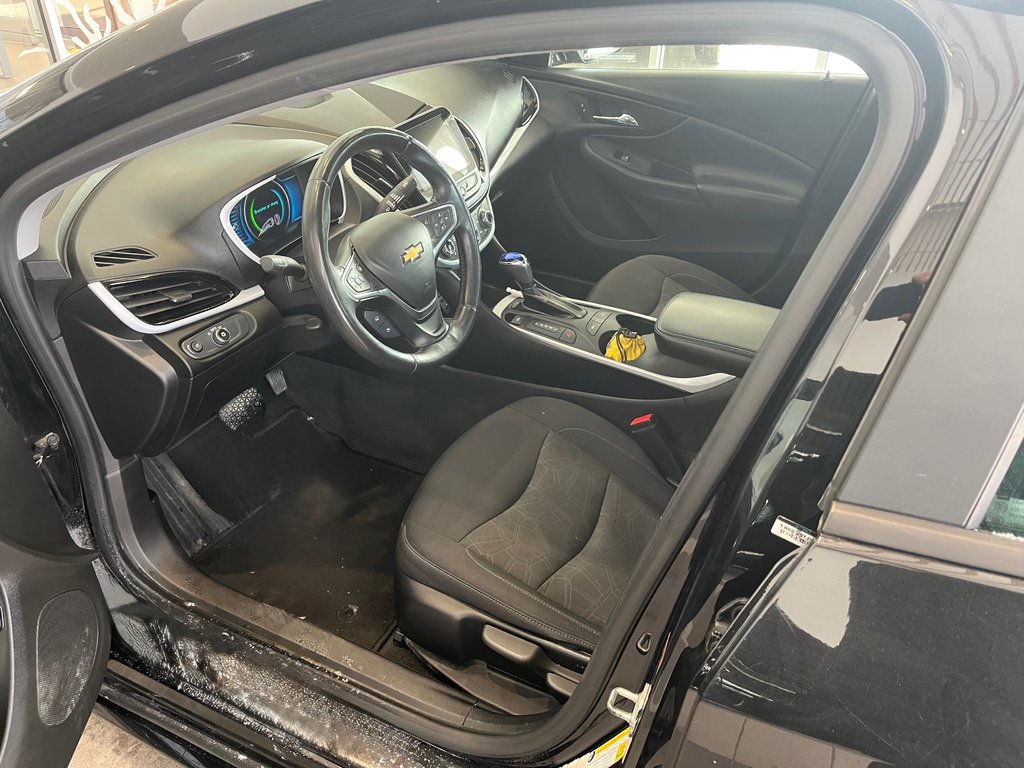 Chevrolet Volt LT 2018 à Amos, Québec - 9 - w1024h768px