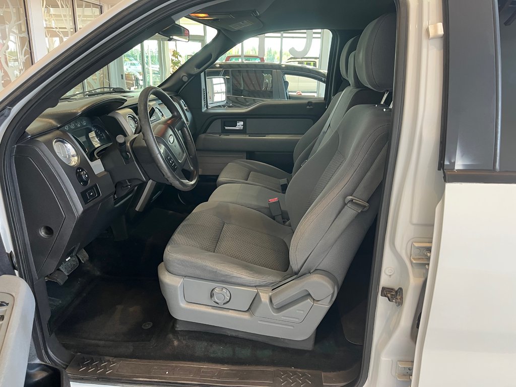 Ford F-150 XLT 2012 à Amos, Québec - 13 - w1024h768px