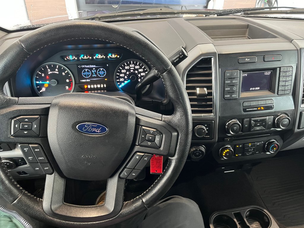 2016 Ford F-150 xlt in Amos, Quebec - 13 - w1024h768px