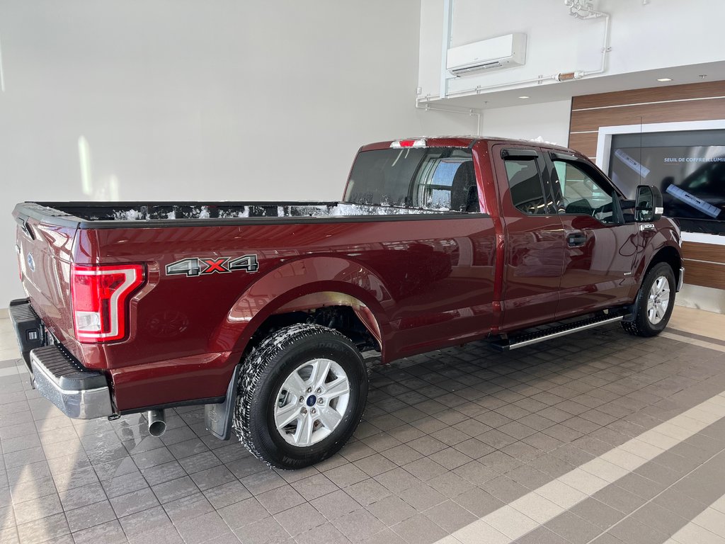 2016 Ford F-150 xlt in Amos, Quebec - 2 - w1024h768px